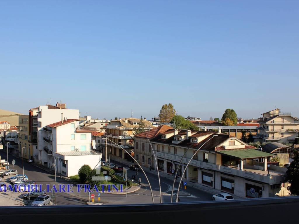 Appartamento a Sant'egidio alla vibrata in Viale Marche - Foto 5