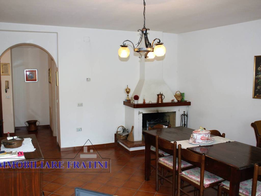 Appartamento a Civitella del tronto in Via Piceno Aprutina, 116 - Foto 2