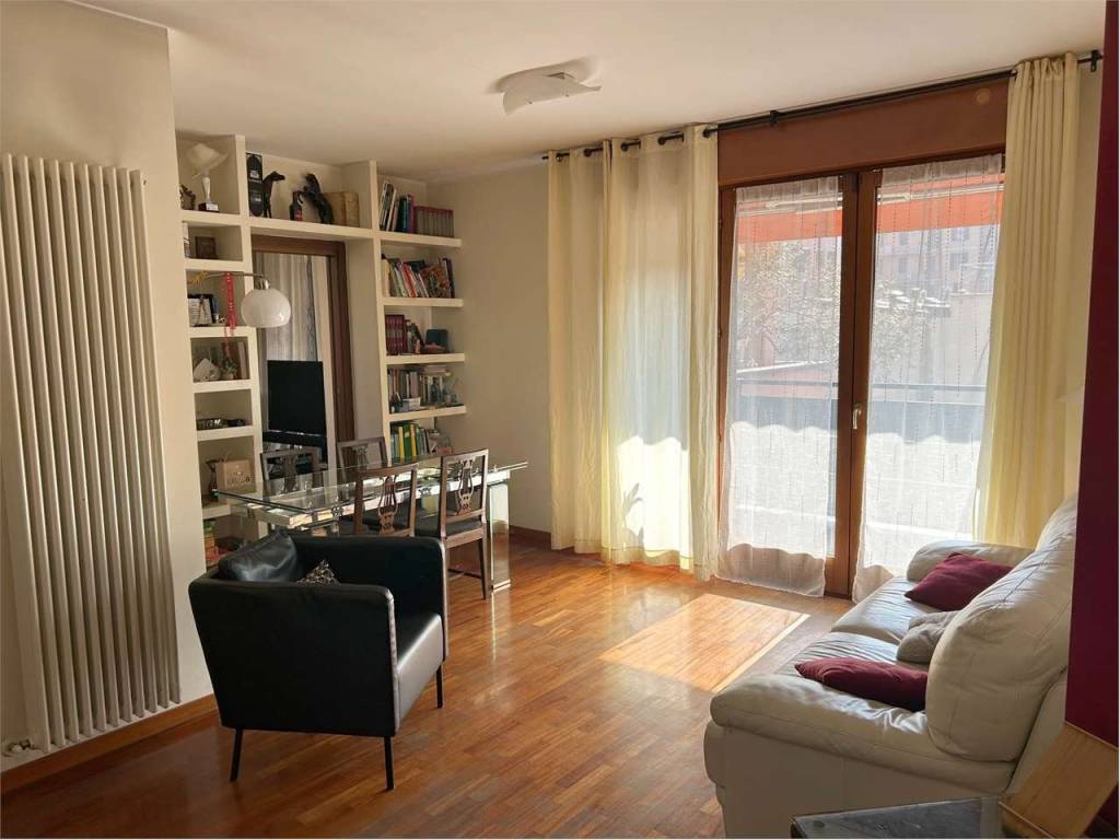 Appartamento a Milano in Via Stresa - Foto 2