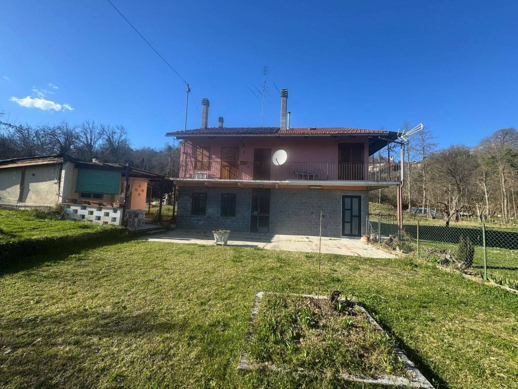 Rustico / casale a Baldissero d'alba in Località Aprato, 83 - Foto 2