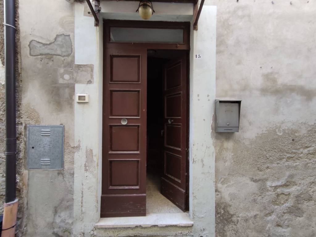 Casa indipendente a Pietranico in Piazza degli Eroi - Foto 5