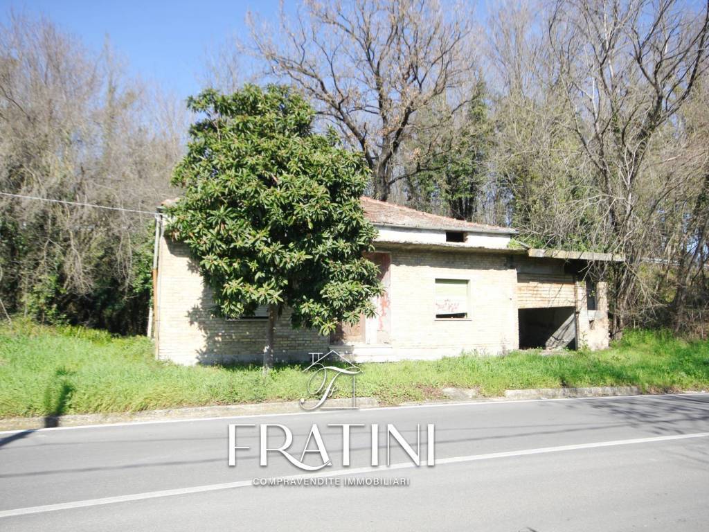 Casa indipendente a Campli in Via Fonte a Collina, 121 - Foto 4