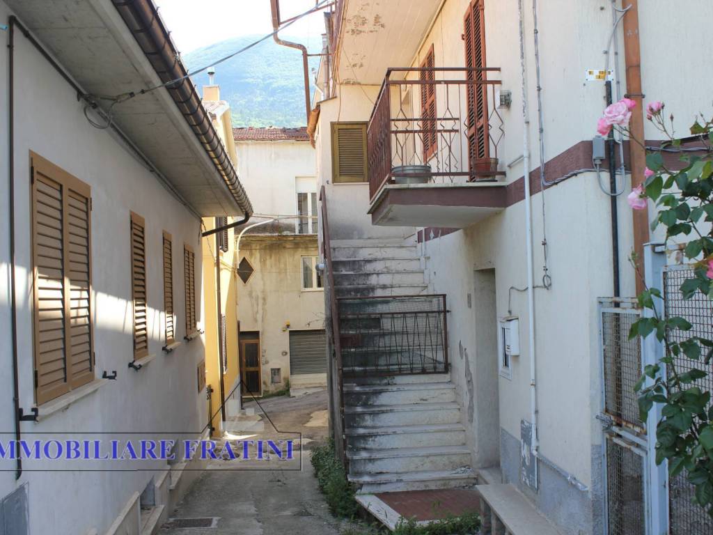 Casa indipendente a Civitella del tronto in Cornacchiano - Foto 2