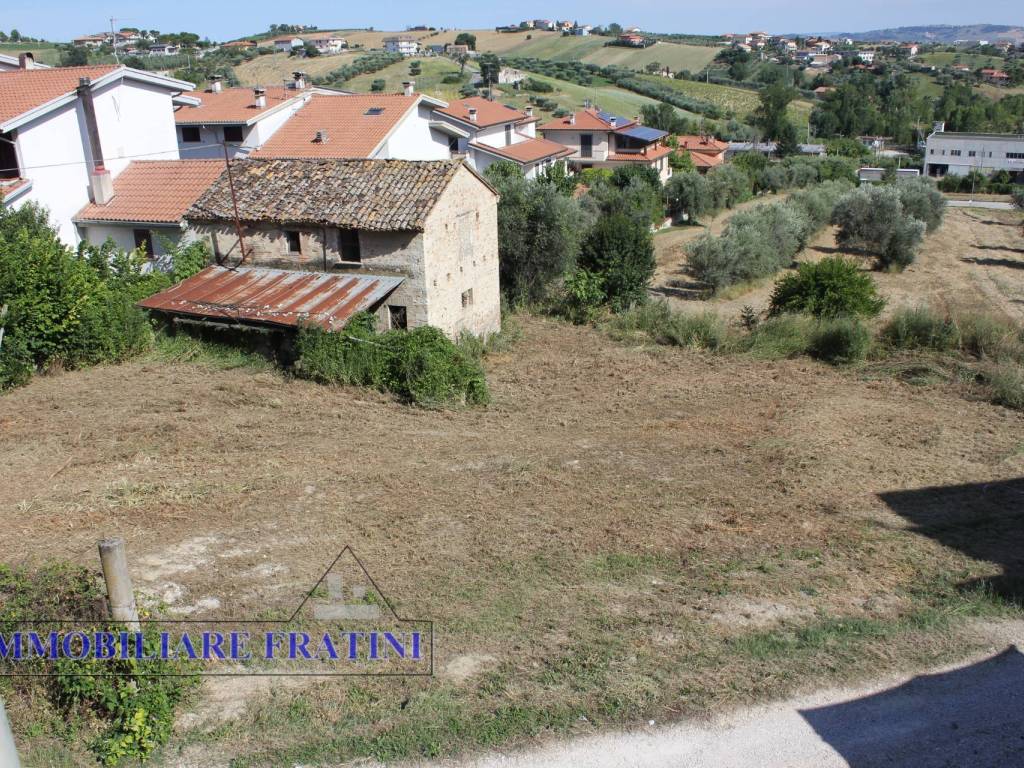 Terreno a Ancarano in Via Gran sasso, 5 - Foto 3