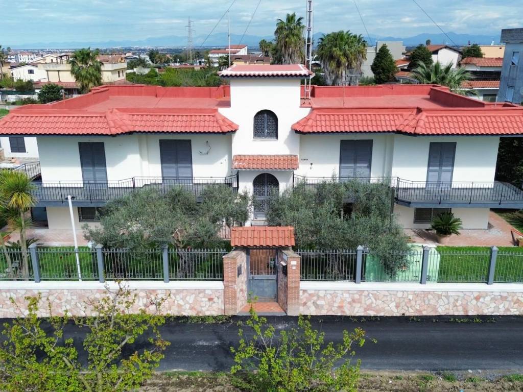 Villa a Giugliano in campania in Via San Nullo - Foto 1