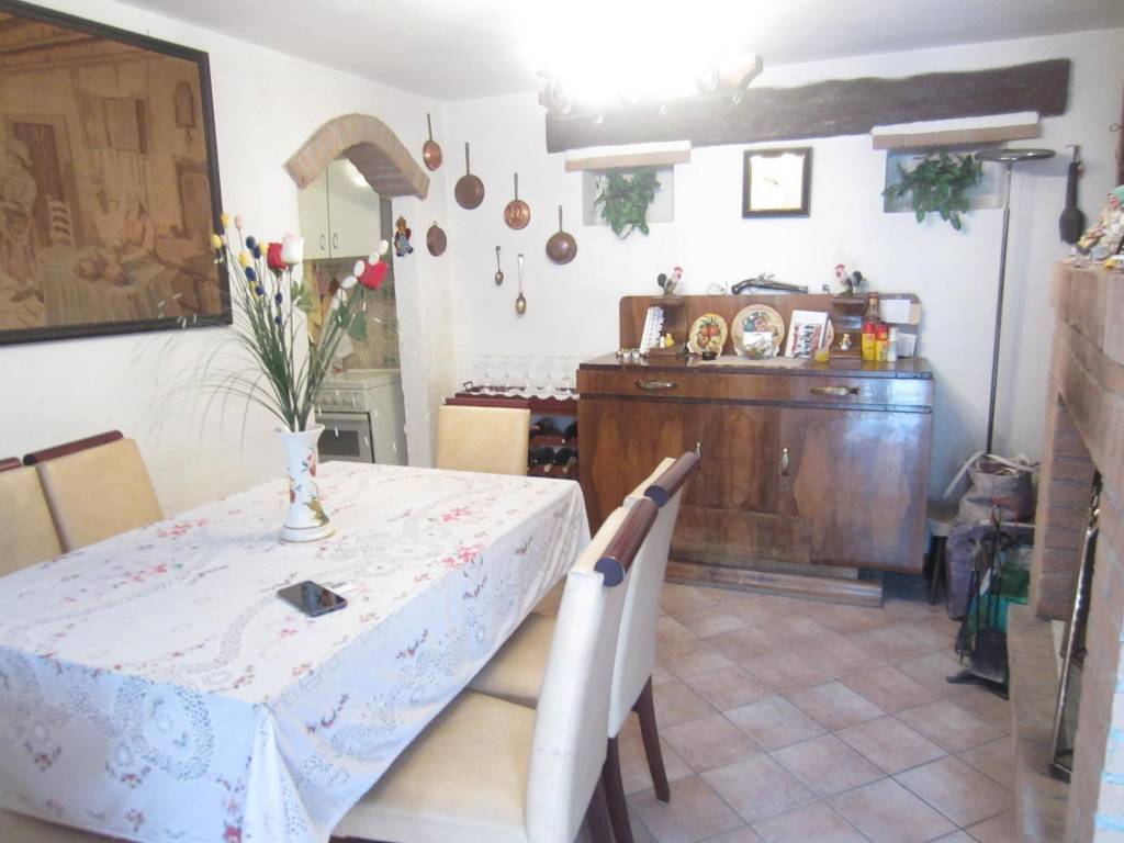 Casa indipendente a Moncalvo in Strada Vallescura - Foto 4
