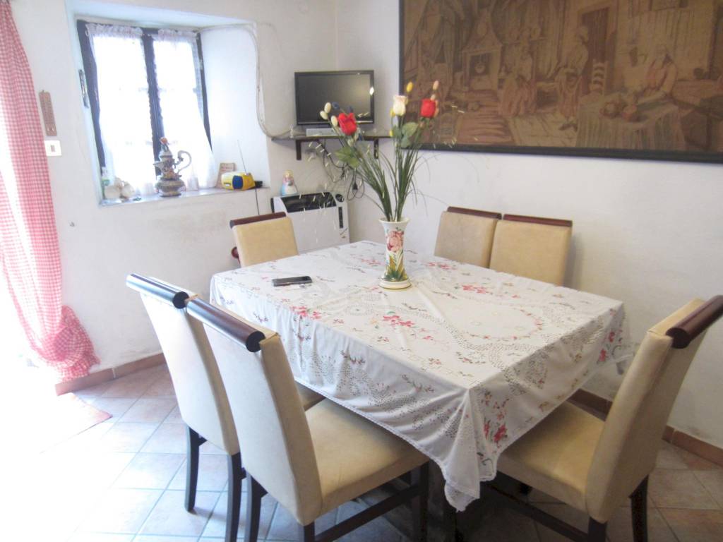 Casa indipendente a Moncalvo in Strada Vallescura - Foto 5