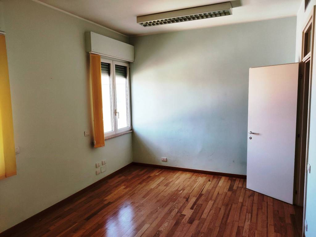 Appartamento a Civitanova marche in Via Martiri di Belfiore, 107 - Foto 3