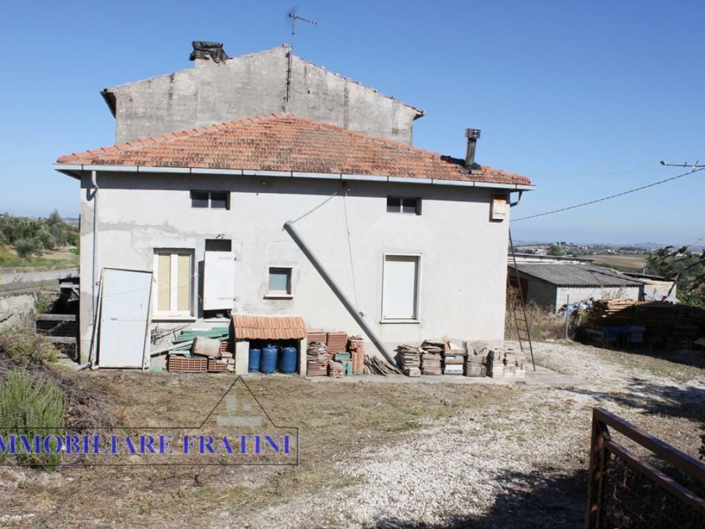 Casa indipendente a Civitella del tronto in Santa Reparata - Foto 2