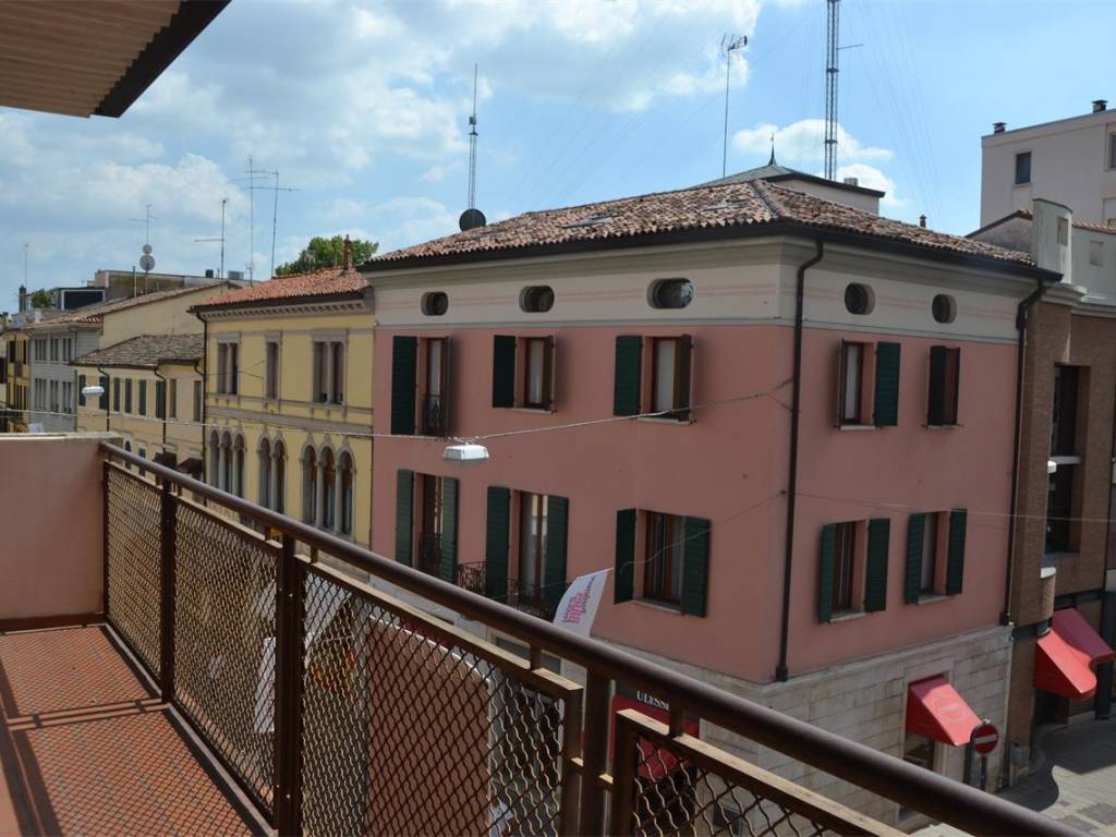 Appartamento a Pordenone in CORSO GIUSEPPE GARIBALDI - Foto 3