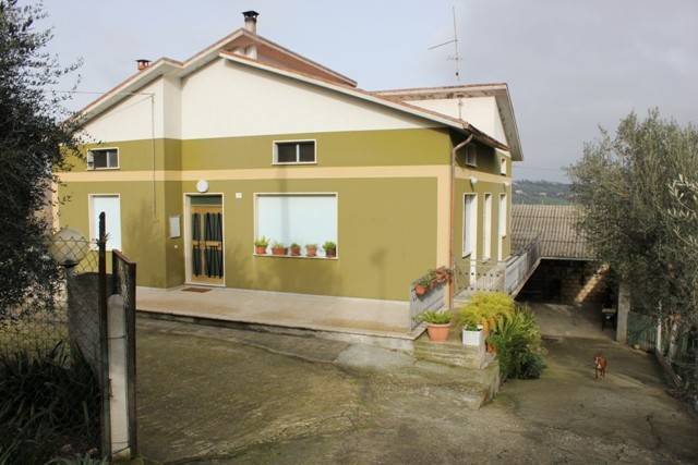 Rustico / casale a Civitella del tronto in Frazione borrano, 64010 - Foto 4