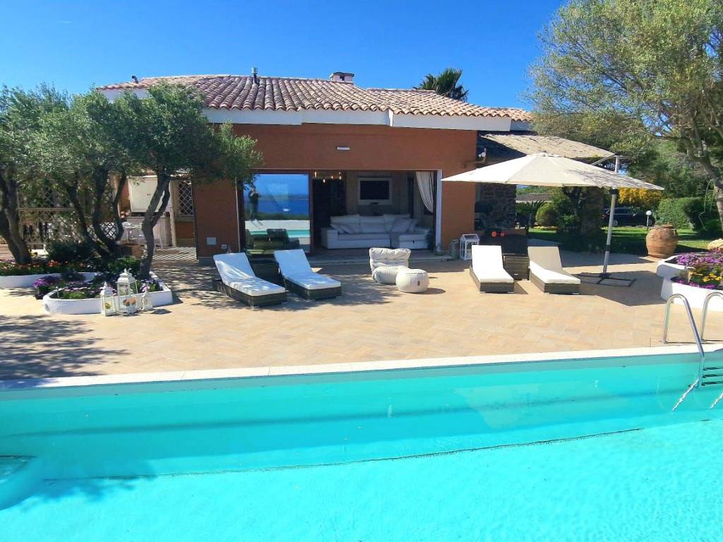 Villa a Olbia in Strada Punta Lada - Foto 2