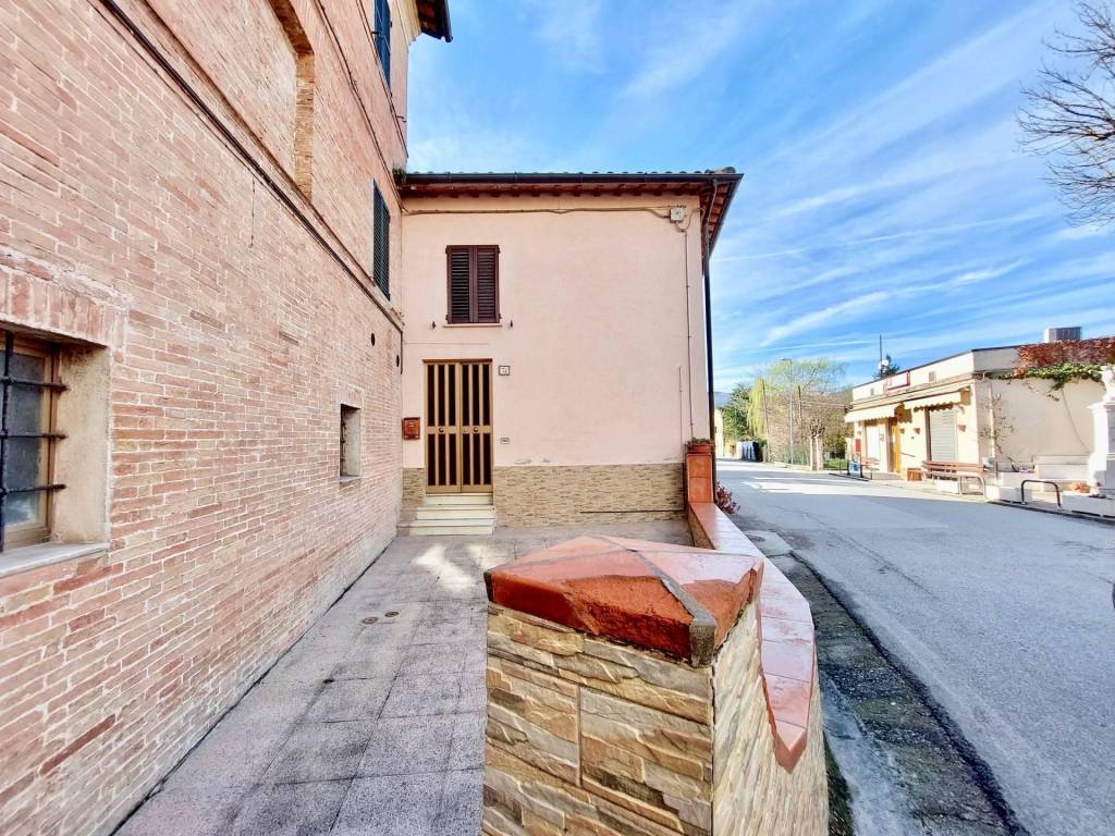 Casa indipendente a Fabriano in SAN MICHELE - Foto 4