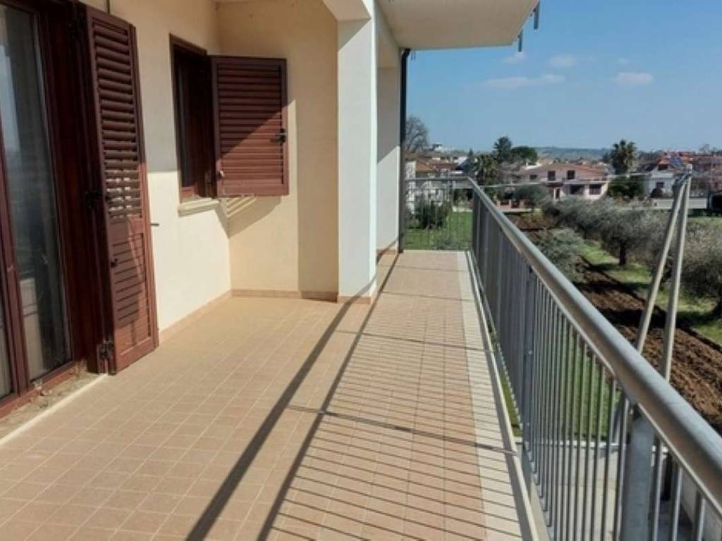 Immobile a Sant'egidio alla vibrata in via Indipendenza snc - Foto 4