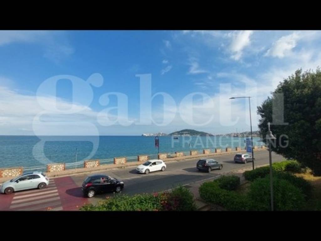 Immobile a Gaeta in Lungomare Giovanni Caboto, 10 - Foto 4