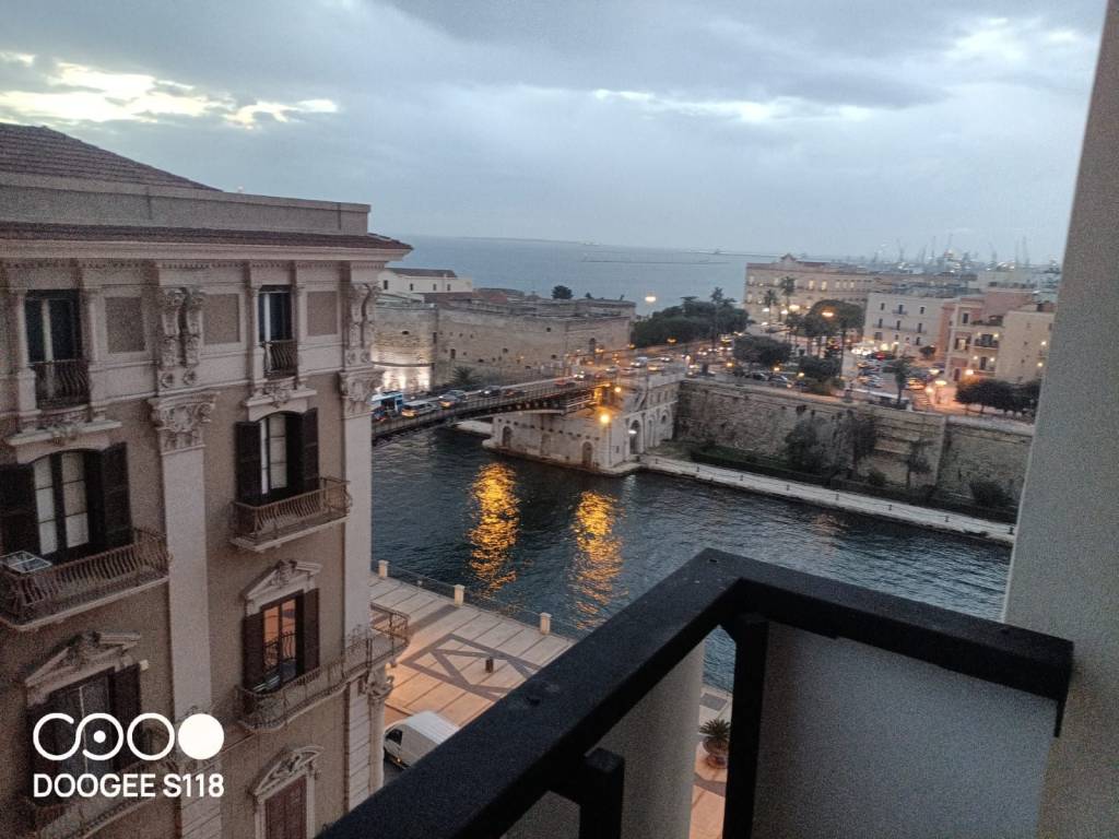 Appartamento a Taranto in Corso Umberto I, 3 - Foto 2