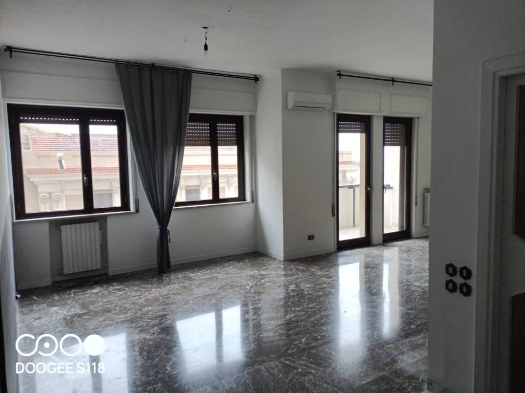 Appartamento a Taranto in Corso Umberto I, 3 - Foto 3
