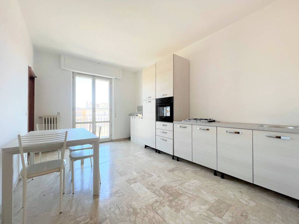 Appartamento a San benedetto del tronto in Via Montefeltro, 4 - Foto 2