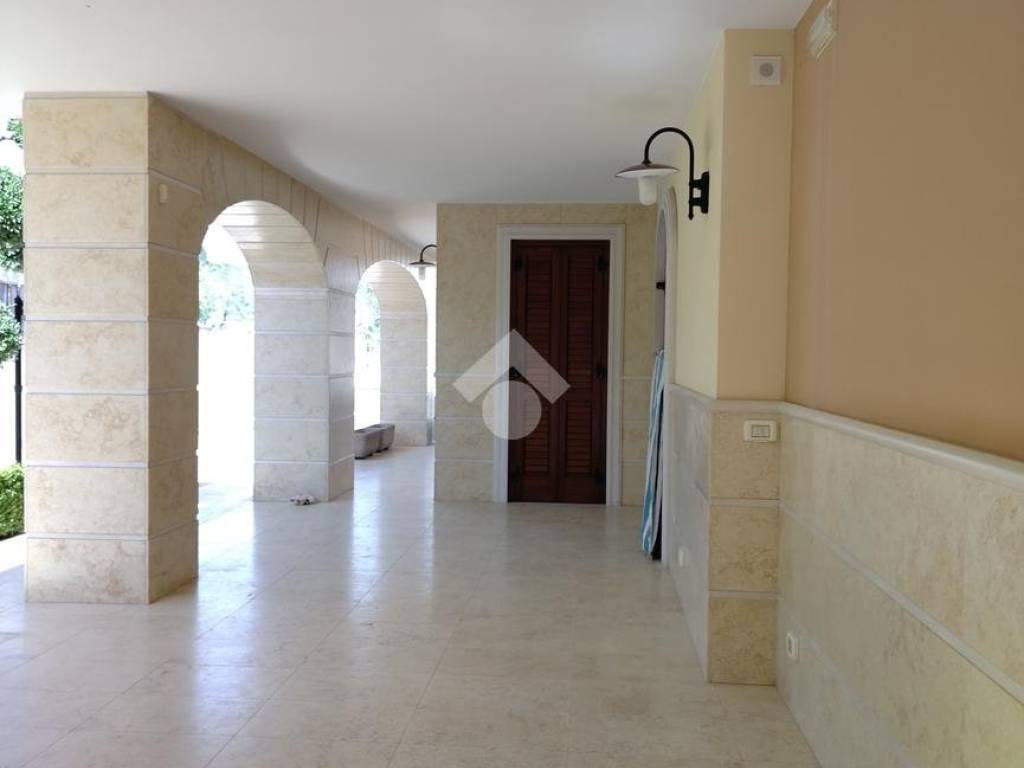 Villa a Bisceglie in Via Giovanni Bovio, 438 - Foto 5
