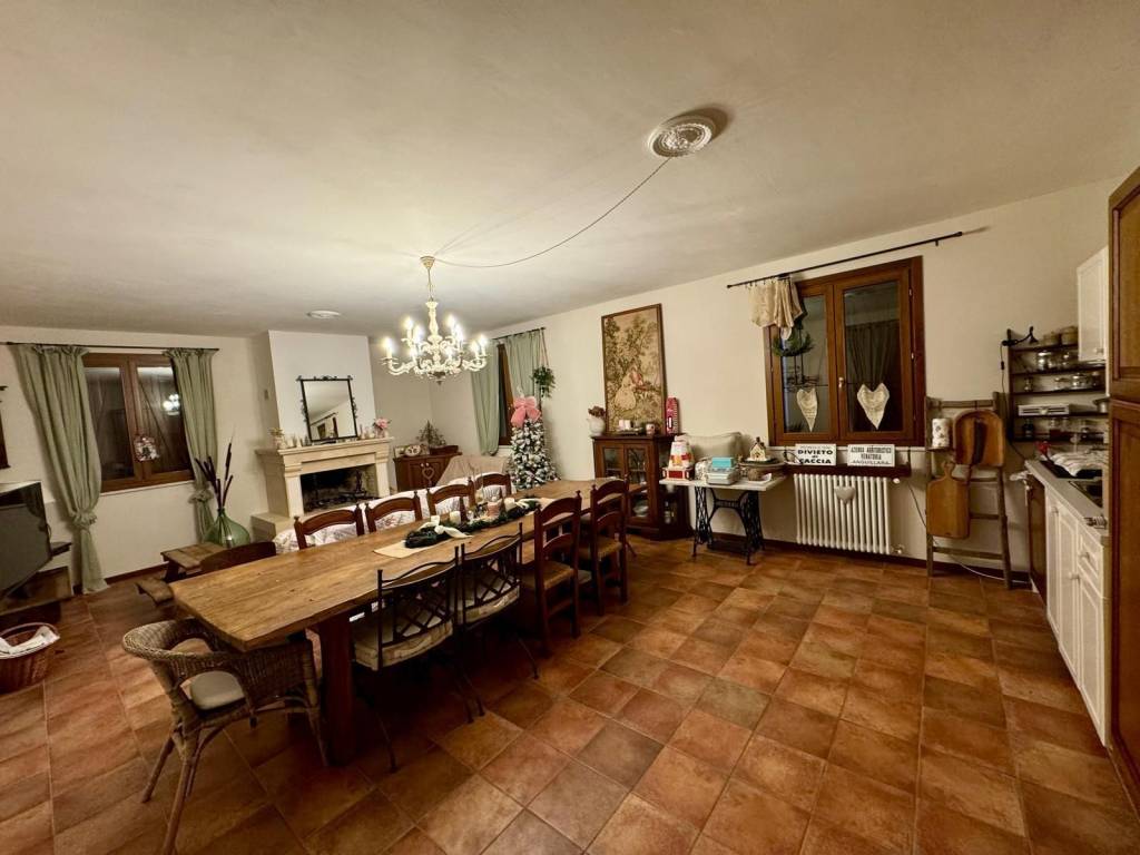 Rustico / casale a Montecastrilli in VOCABOLO CECCOTTA - Foto 2