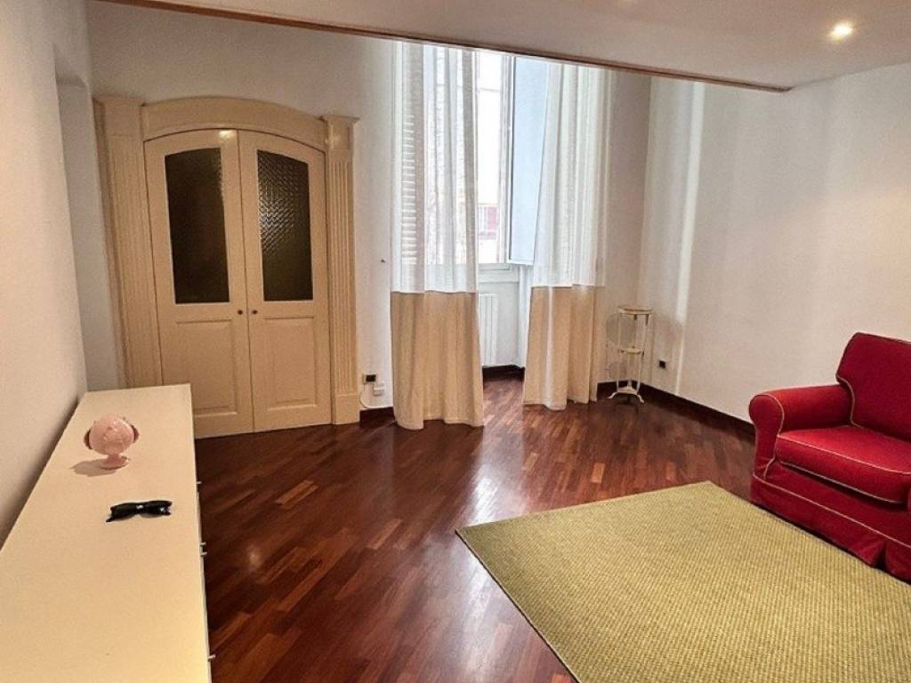 Appartamento a Bari in Via FRANCESCO LOMBARDI, 10 - Foto 4