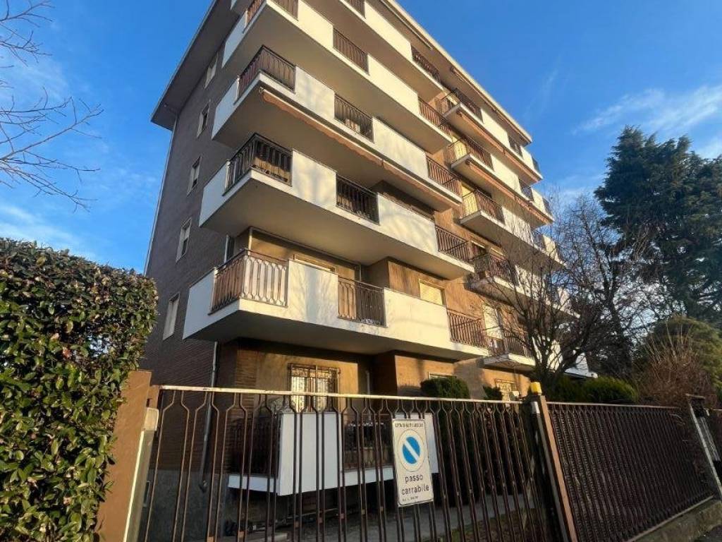Appartamento a Busto arsizio in Via Magenta - Foto 4