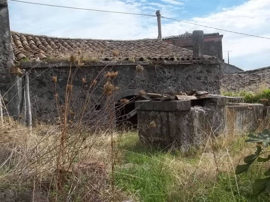 Rustico / casale a Fiumefreddo di sicilia in via Civi' - Foto 4