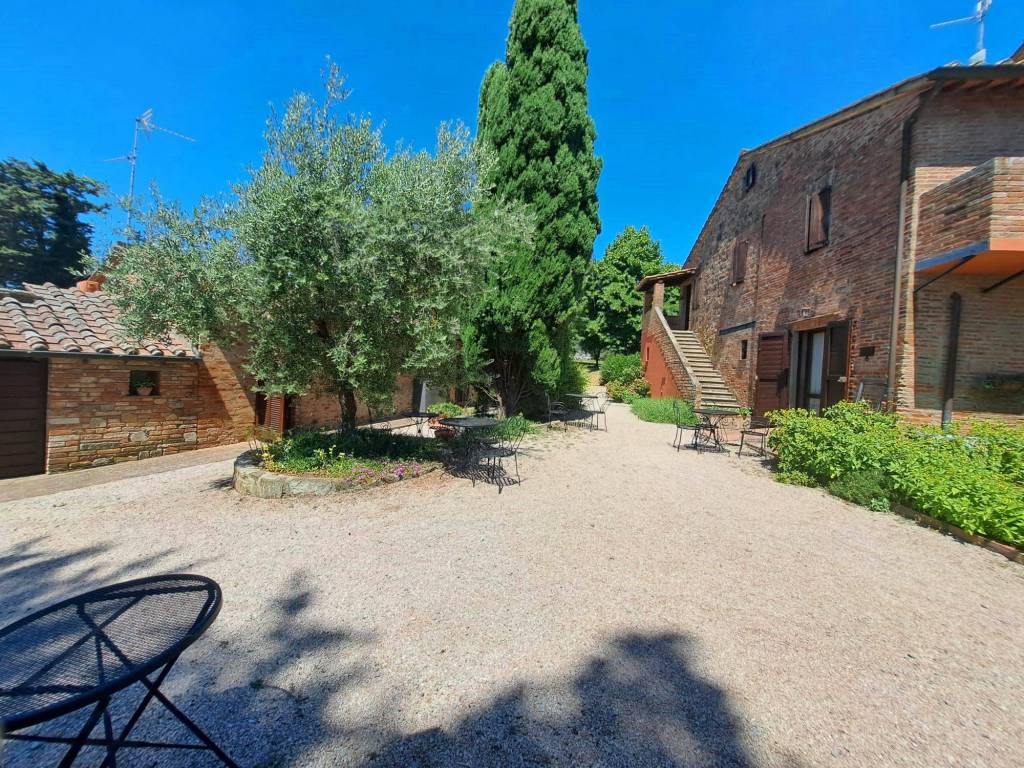 Rustico / casale a Castiglione del lago in Castiglione del Lago - Foto 2