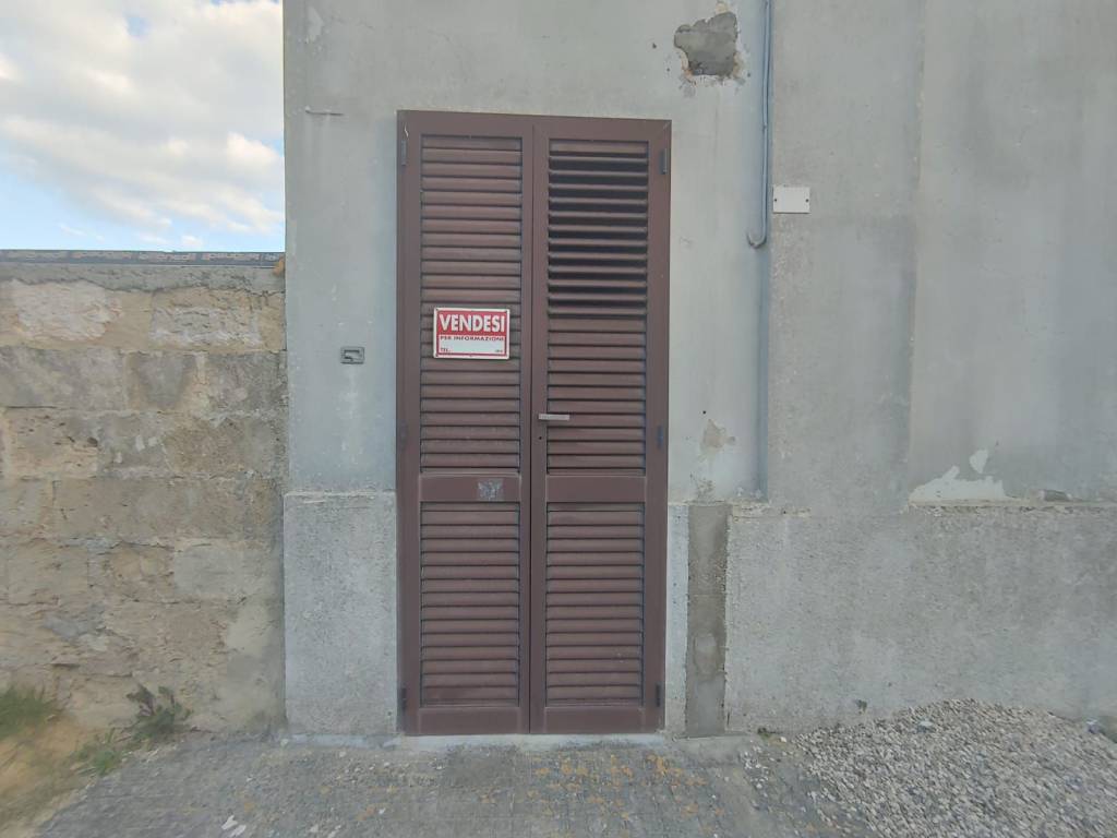 Casa indipendente a Alliste in Via Giosuè Carducci - Foto 2