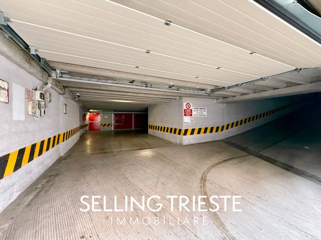Box / garage a Trieste in Via Tiziano Vecellio, 5 - Foto 2