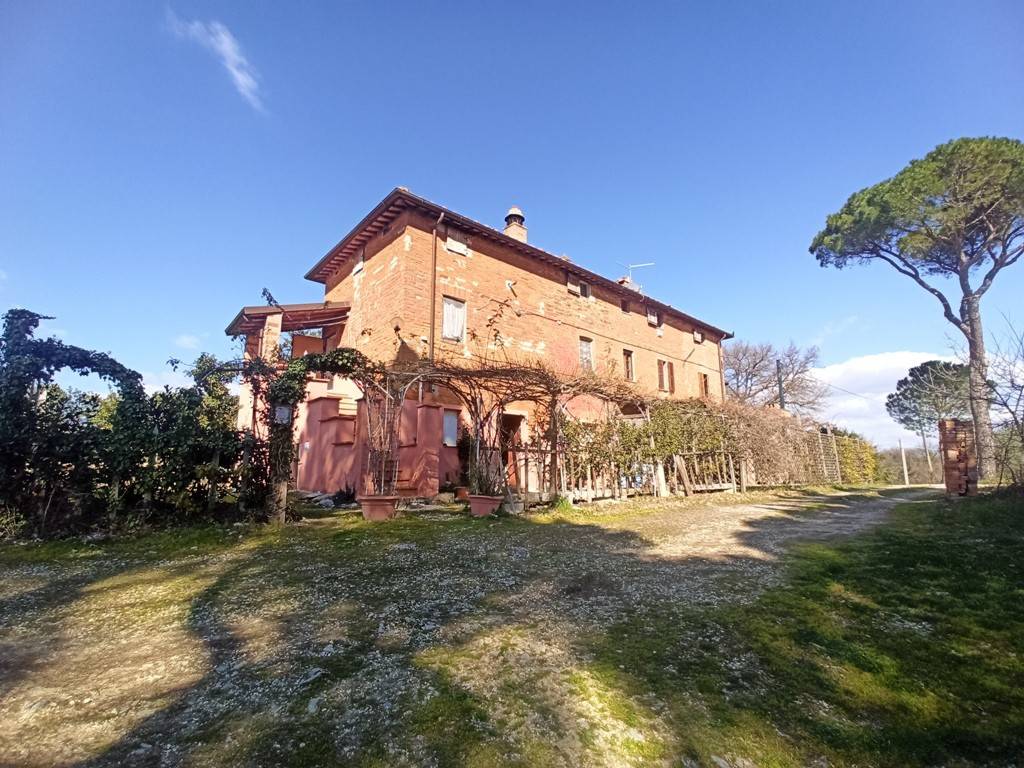 Casa indipendente a Castiglione del lago in Frazione di C.Lago - Foto 2