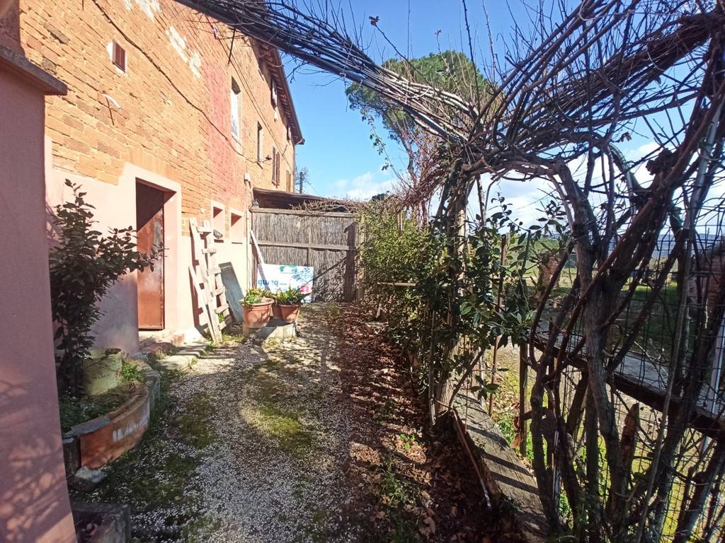 Casa indipendente a Castiglione del lago in Frazione di C.Lago - Foto 4