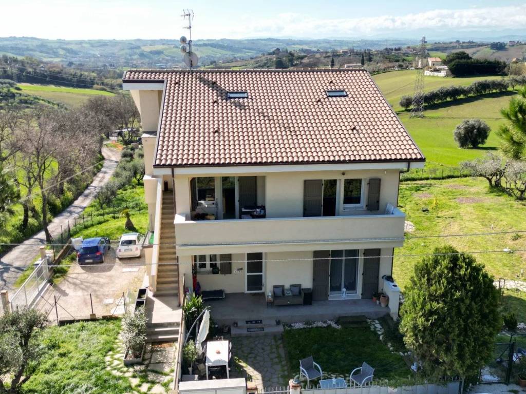 Villa a Senigallia in Strada del Soccorso - Foto 2