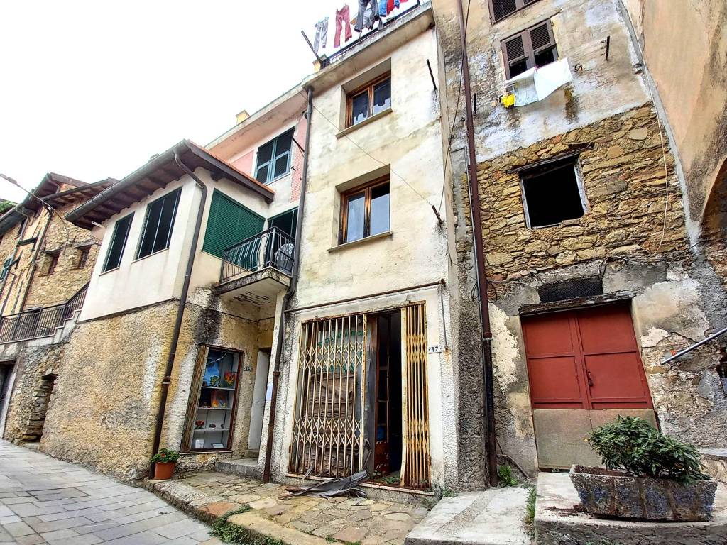 Casa indipendente a Bajardo in Via Roma - Foto 2