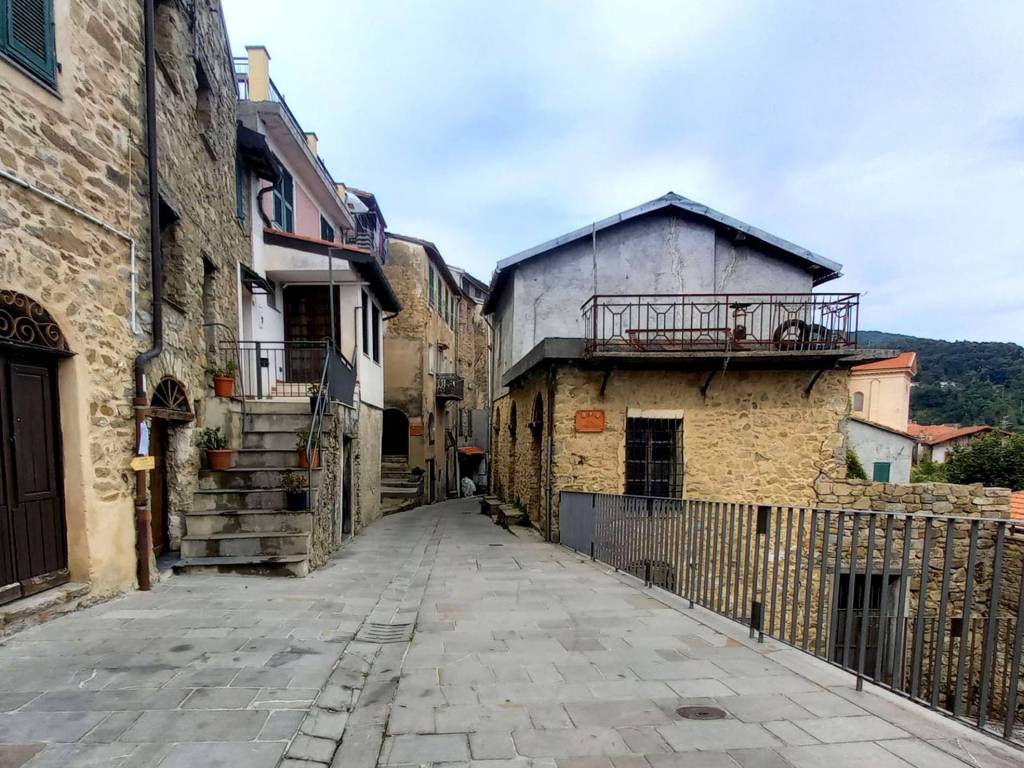 Casa indipendente a Bajardo in Via Roma - Foto 3