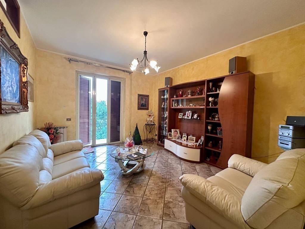 Appartamento a Barcellona pozzo di gotto in Viale Giacomo Leopardi, 67 - Foto 4