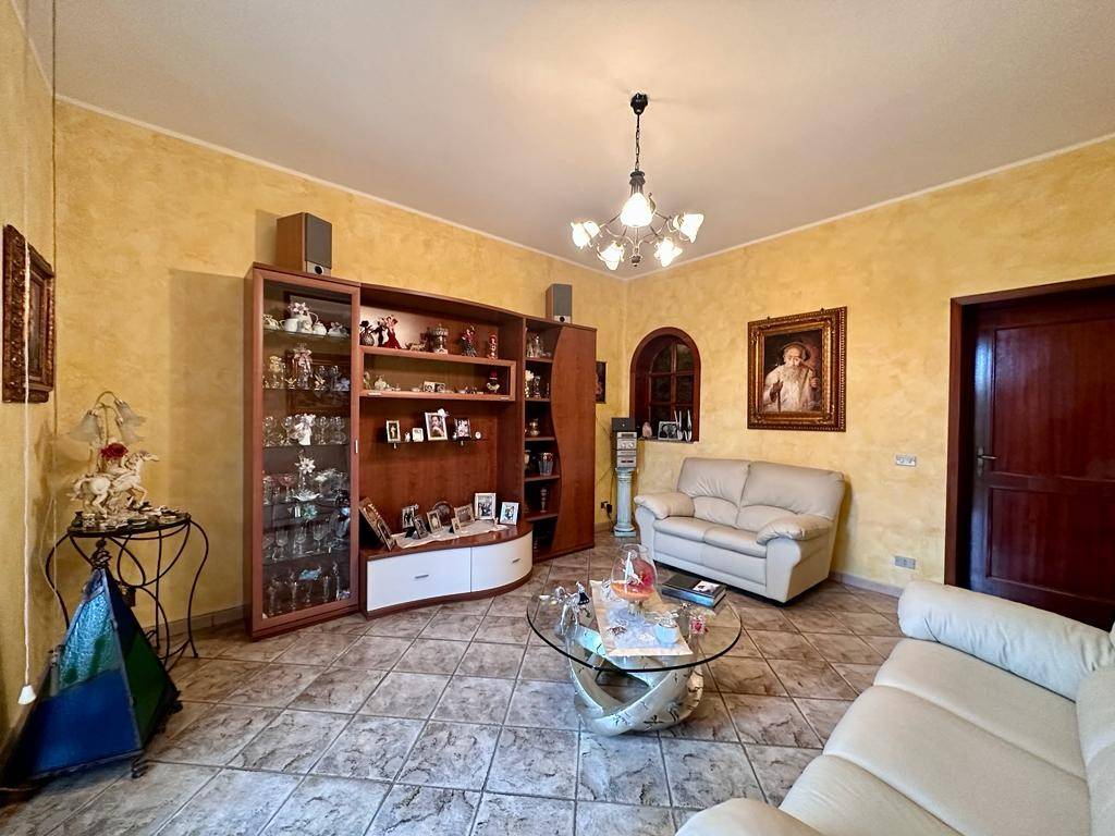 Appartamento a Barcellona pozzo di gotto in Viale Giacomo Leopardi, 67 - Foto 5