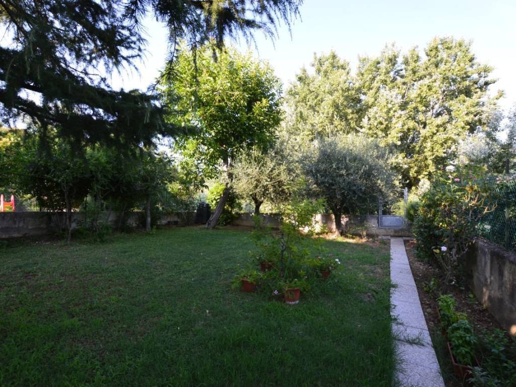 Casa indipendente a Jesi in Via degli Appennini - Foto 2
