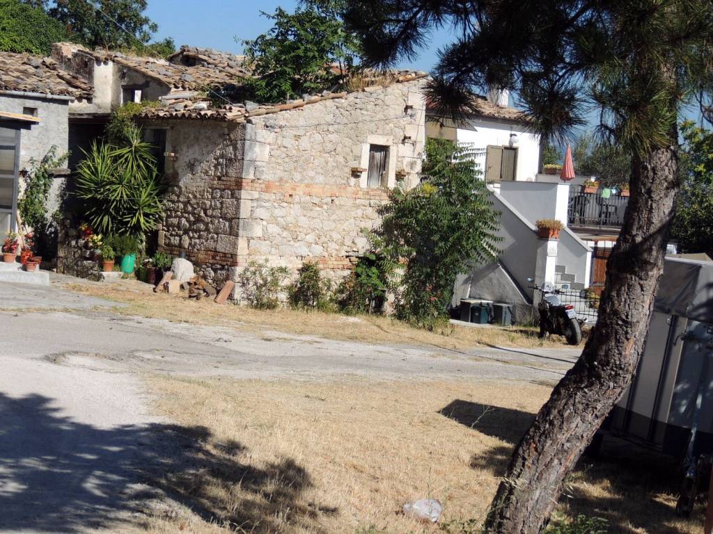 Rustico / casale a San valentino in abruzzo citeriore in Contrada Solcano - Foto 3