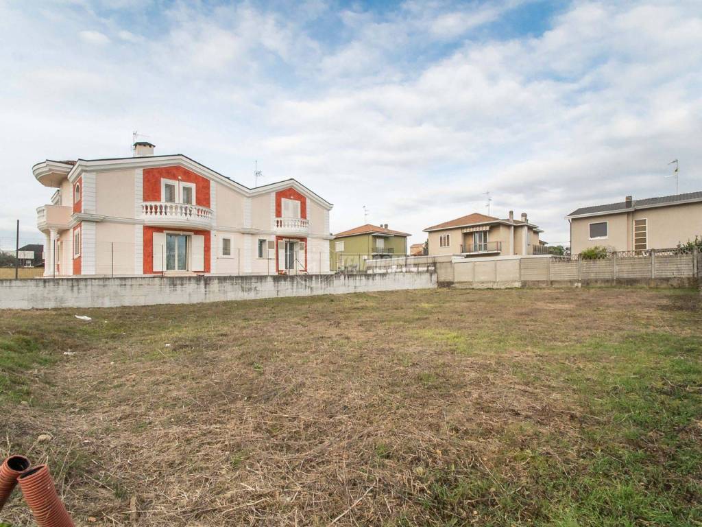 Terreno a Olgiate olona in Via Giovannino Guareschi 19 - Foto 3