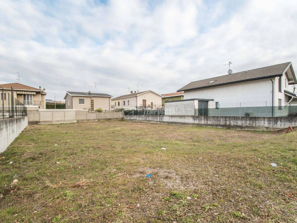 Terreno a Olgiate olona in Via Giovannino Guareschi 19 - Foto 4