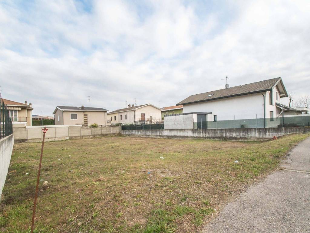 Terreno a Olgiate olona in Via Giovannino Guareschi 19 - Foto 5