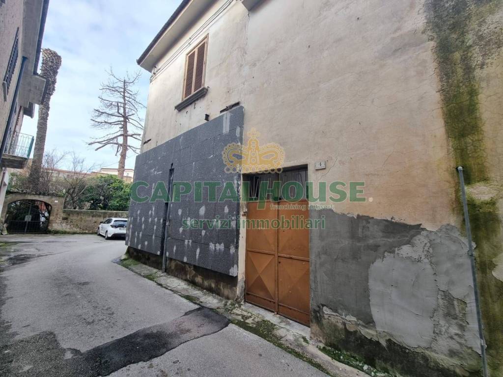 Casa indipendente a Caserta in Via Aia Vecchia, 2 - Foto 2