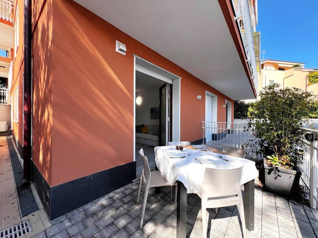 Appartamento a Borgio verezzi in Via Vittorio Veneto, 41 - Foto 2