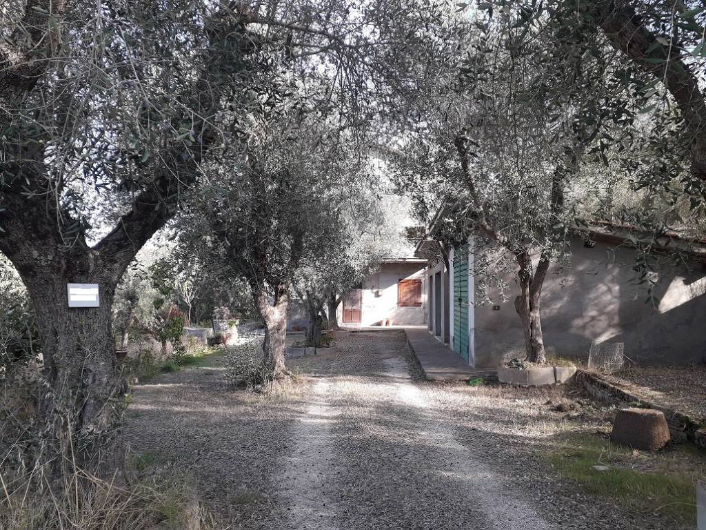 Villa a Tuoro sul trasimeno in Via Puntabella - Foto 2