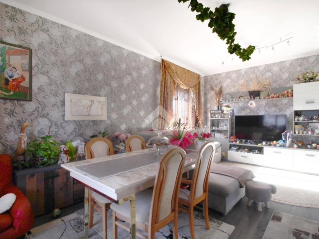 Appartamento a Martinsicuro in Via C. Battisti, 31 - Foto 5