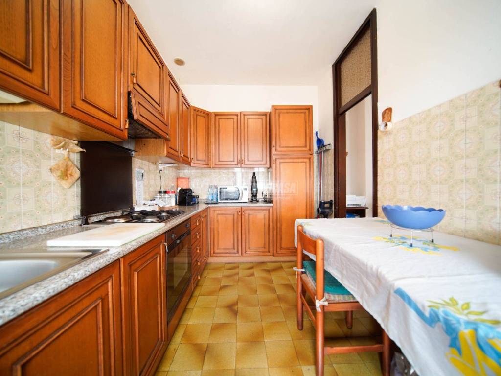 Appartamento a Golasecca in Via Giovanni Pascoli - Foto 3