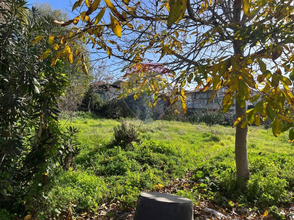 Terreno a San giovanni la punta in VICO PENSAVALLE, 43 - Foto 2
