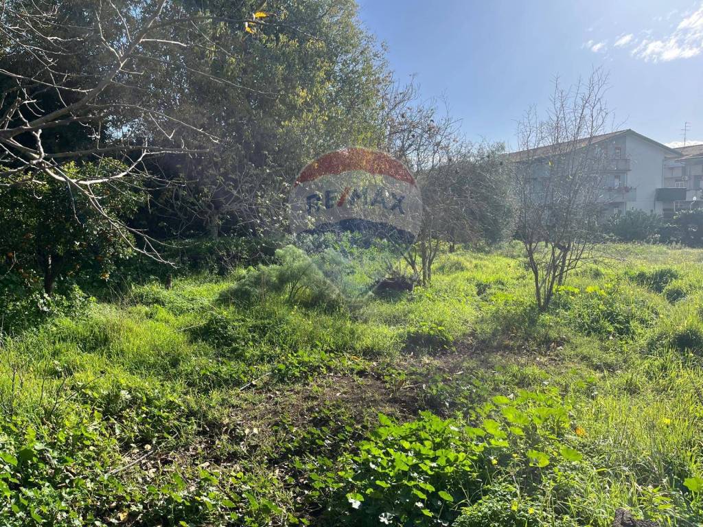 Terreno a San giovanni la punta in VICO PENSAVALLE, 43 - Foto 3