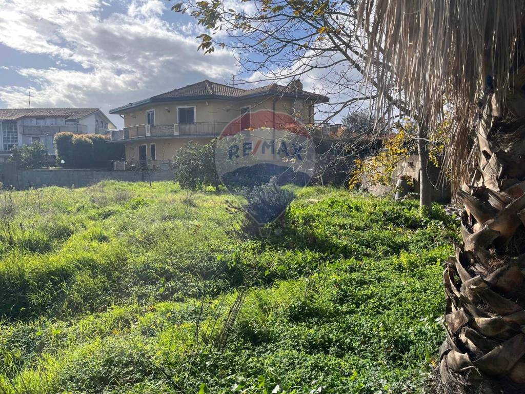 Terreno a San giovanni la punta in VICO PENSAVALLE, 43 - Foto 4